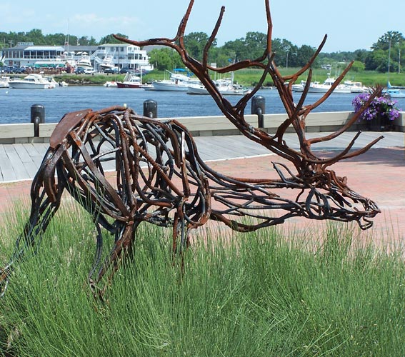 Elk sculpture by Wendy Klemperer
